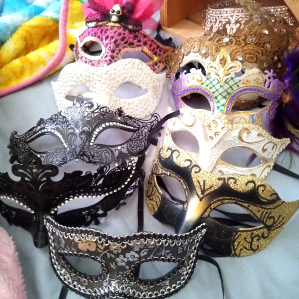 Masquerades masks